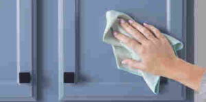 Ремонт и строительство | Как выбрать краску для кухни, которая отмывается от жира